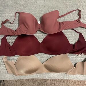Soma bras. Set of three 36 C vanishing and bodify style. Very good-EUC.
